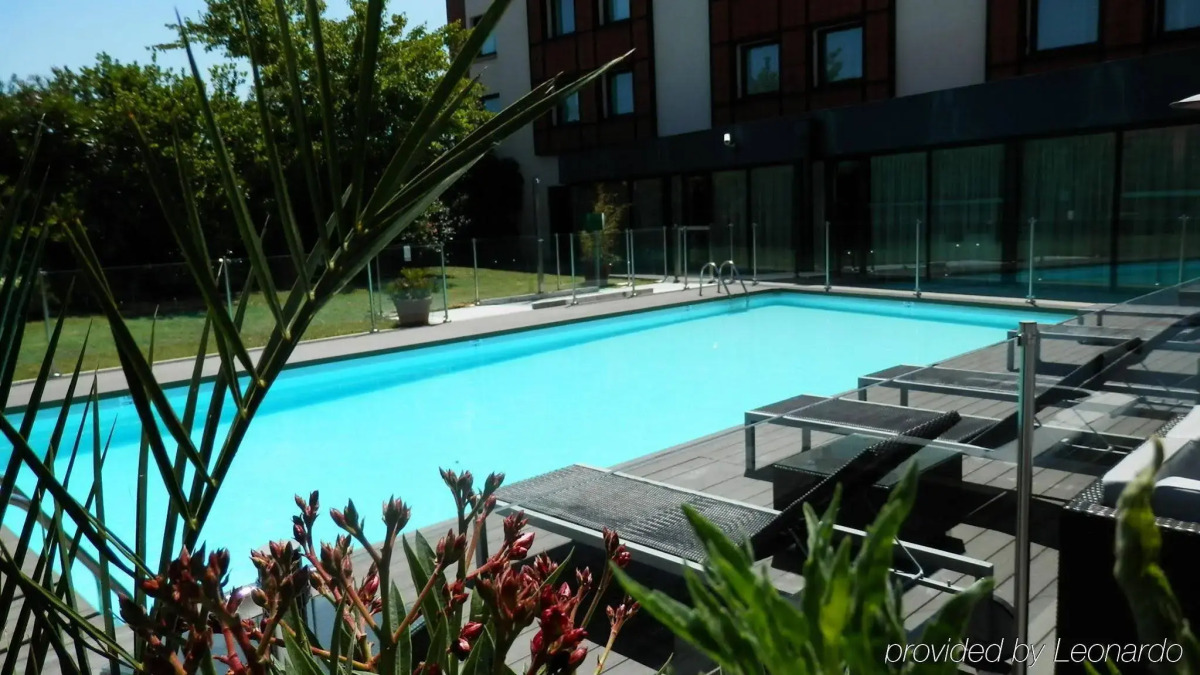 Holiday Inn Toulouse Airport by IHG