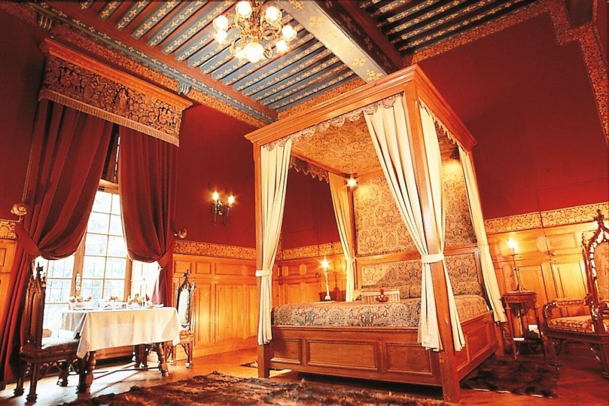 Château De Vault De Lugny