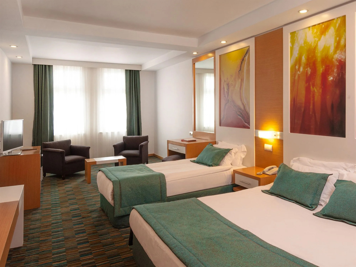 Ladonia Hotels Adakule	