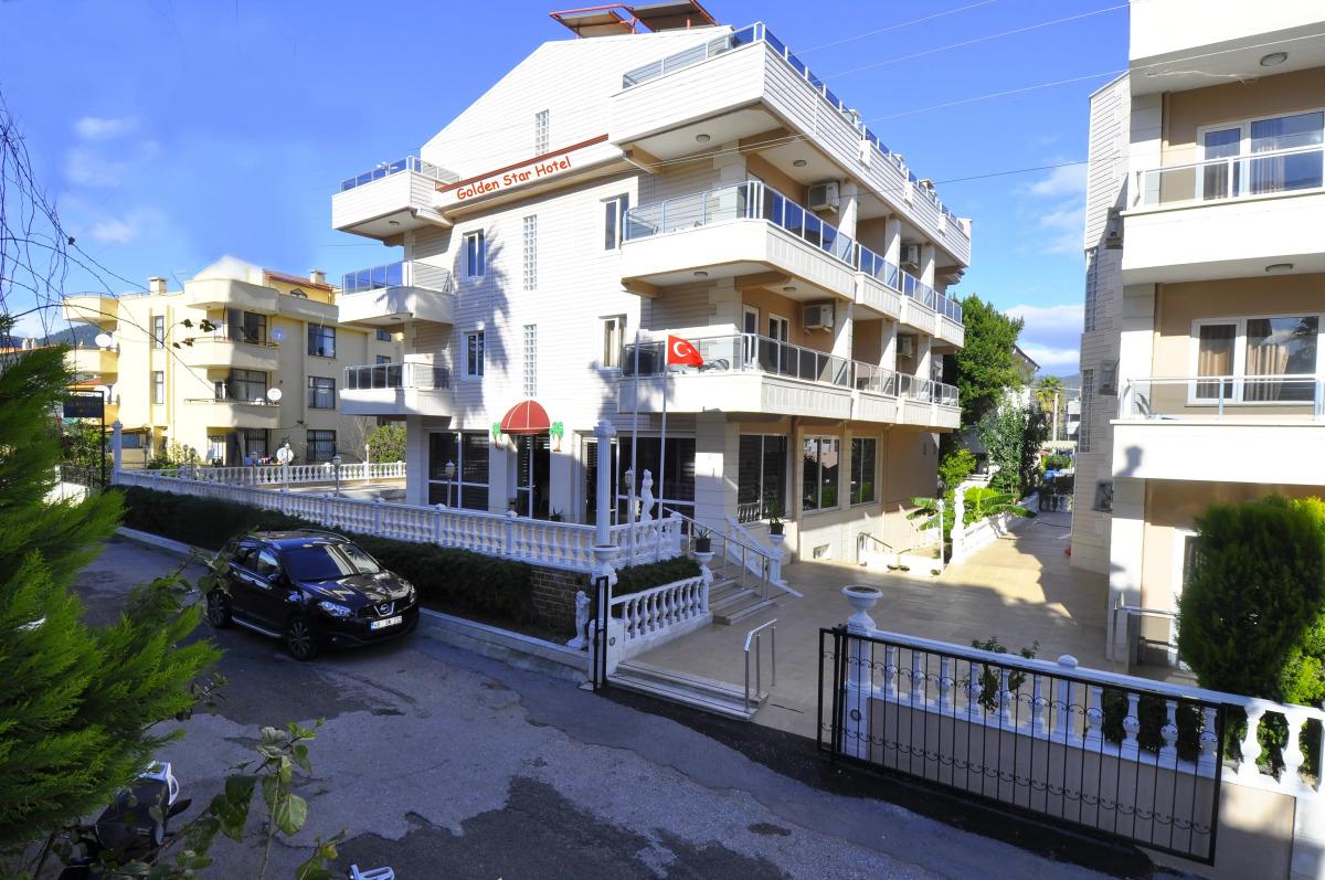 Golden Star Otel