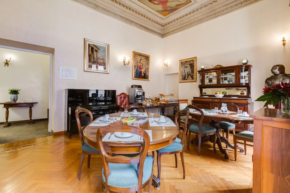 Affreschi Su Roma Luxury B&B