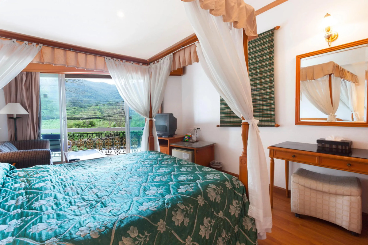 Orchid Hotel and Spa