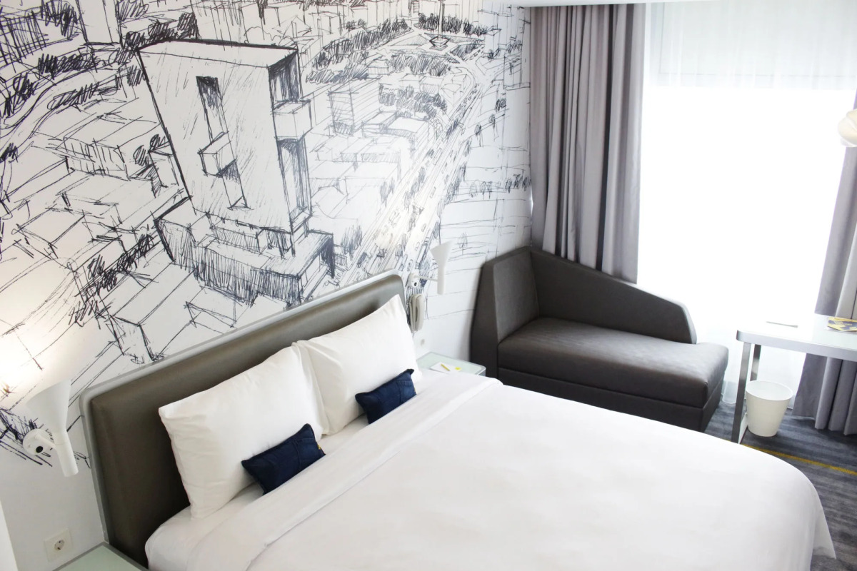 YELLO Hotel Harmoni Jakarta