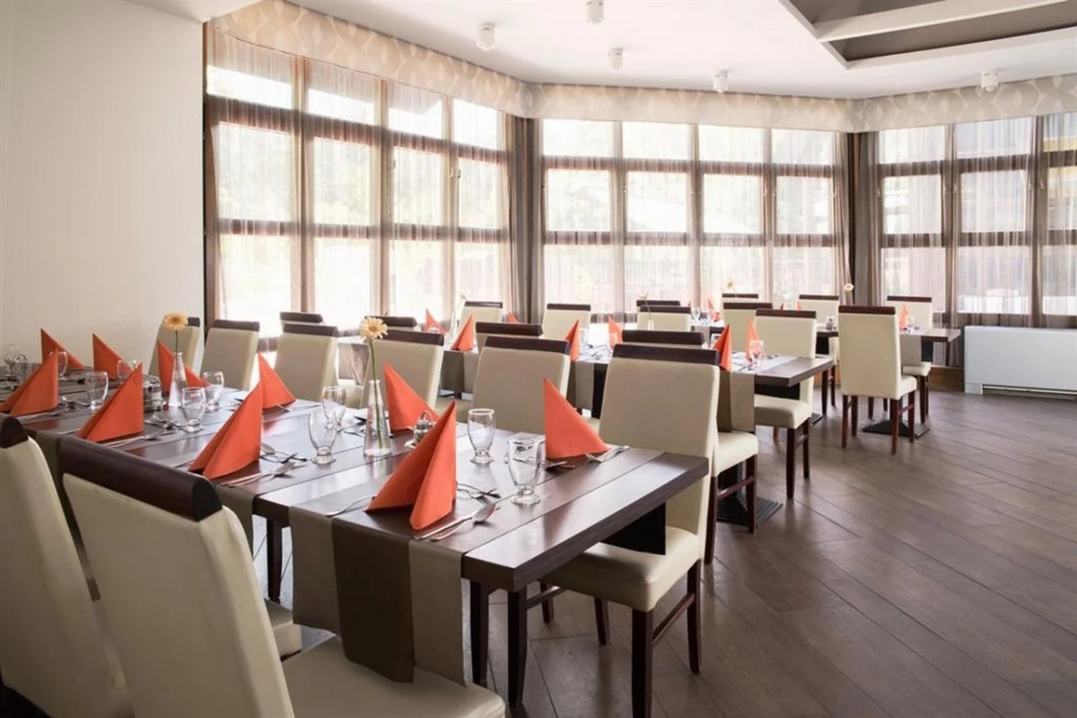 Rubin Wellness & Conference Hotel