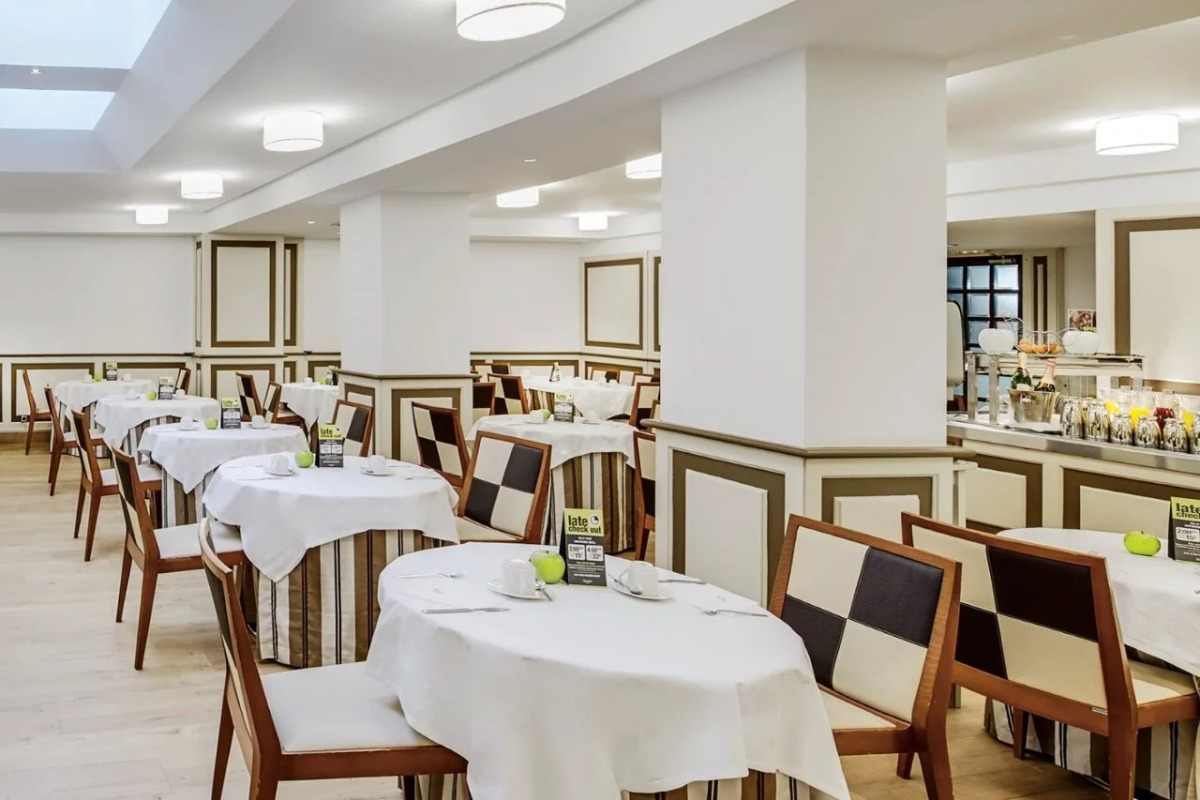 Отель Sercotel Gran Hotel Conde Duque