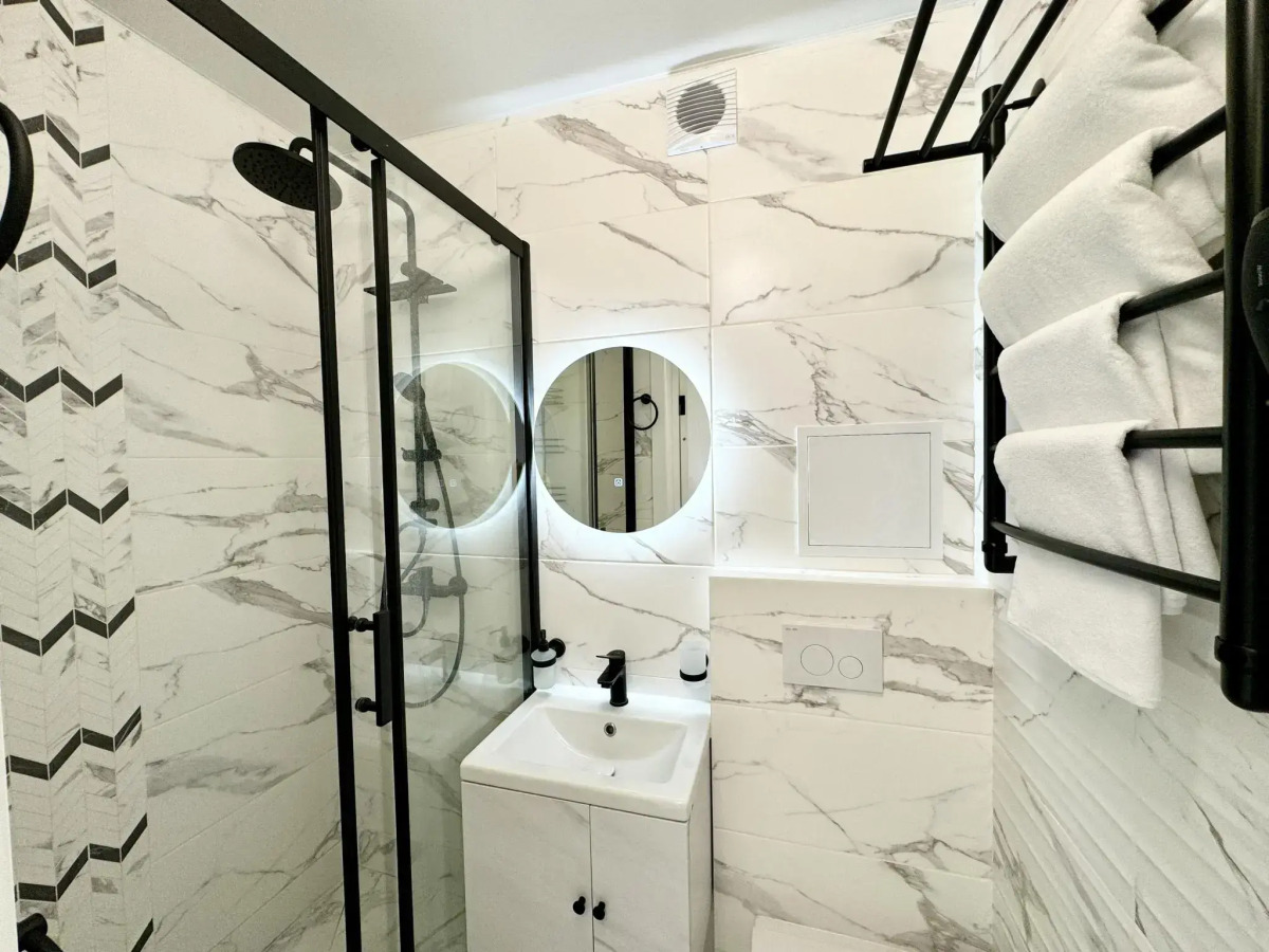 Апартаменты на Черняховского 12