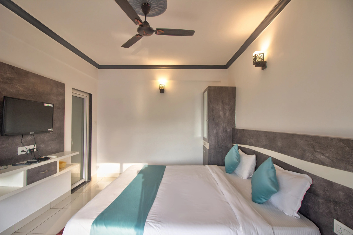 Oceano Beach Resort Goa