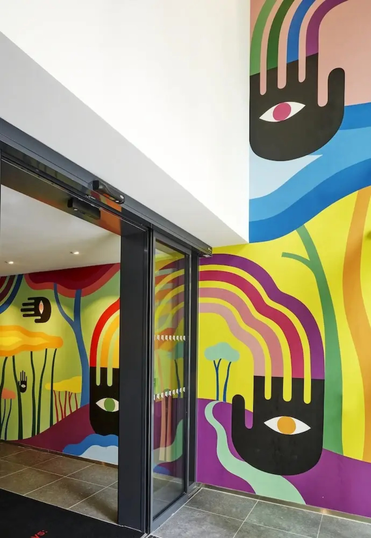 Отель citizenM Paris Champs-Élysées