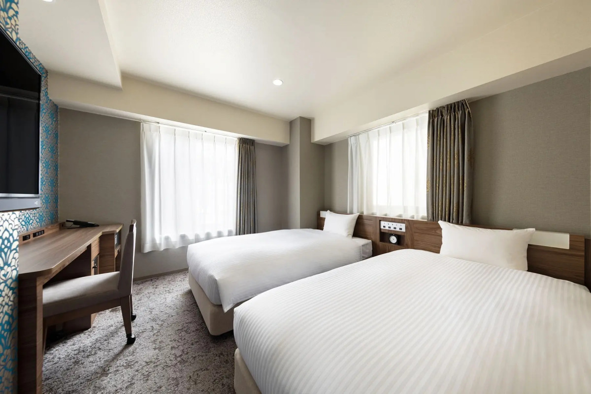 Отель The B Namba-Kuromon