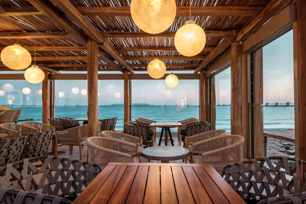 Отель Mitsis Rinela Beach