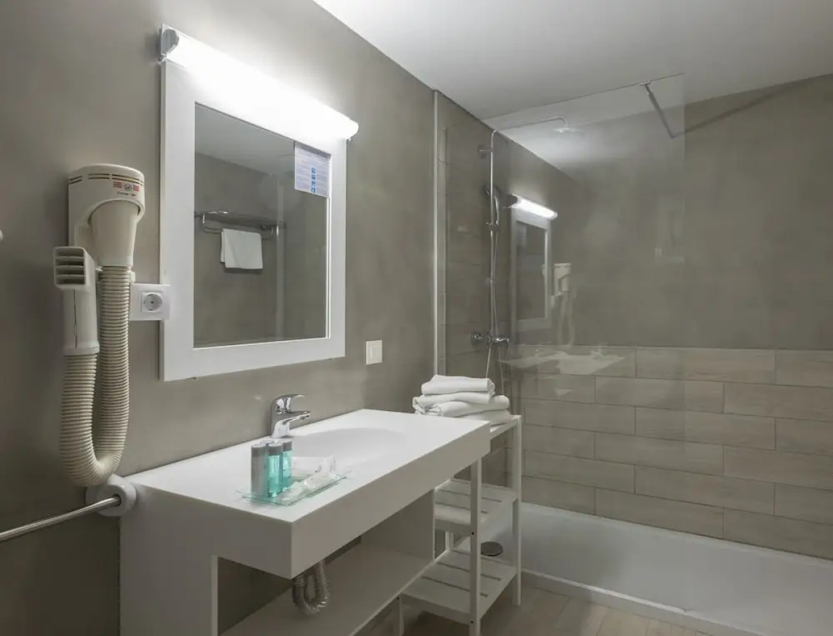 Отель Rosamar Maxim - Adults Only