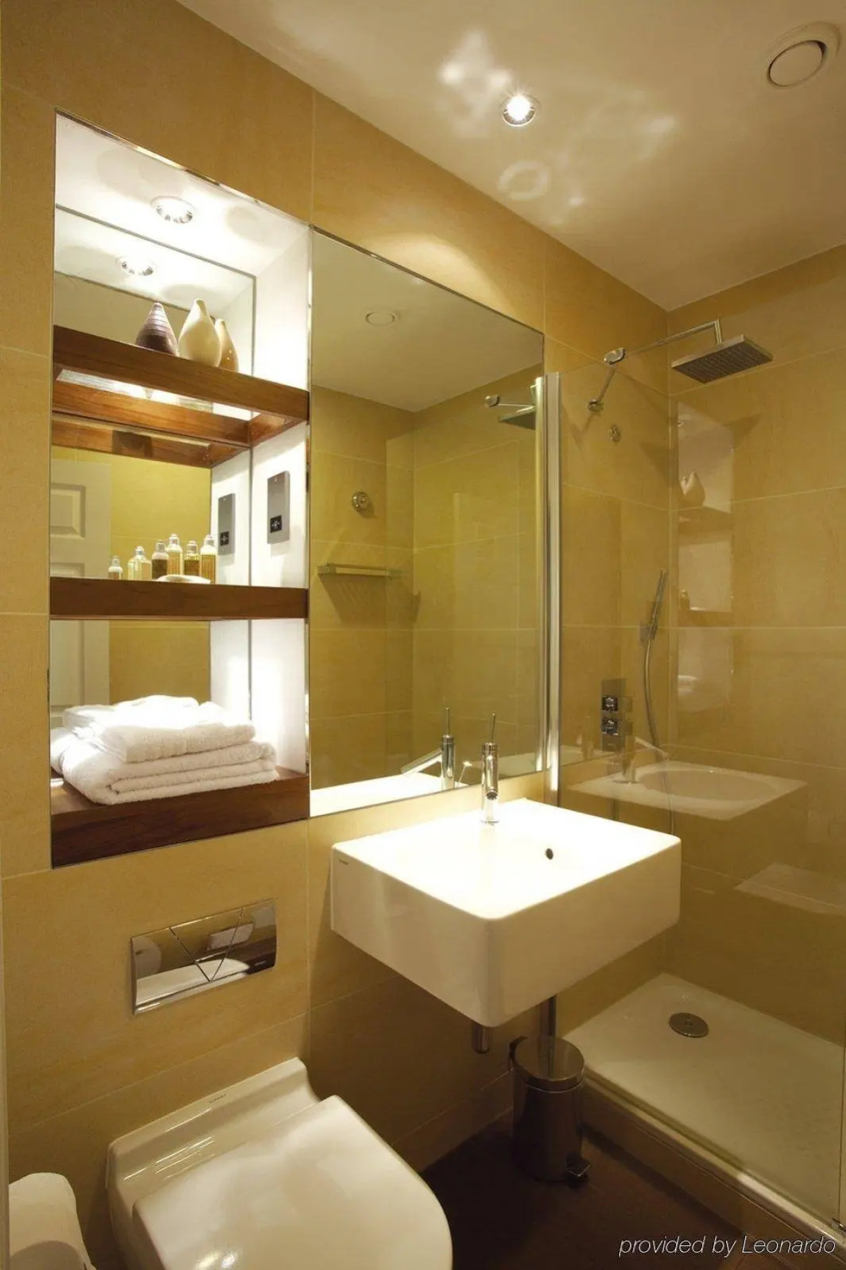 Leonardo Hotel Cardiff