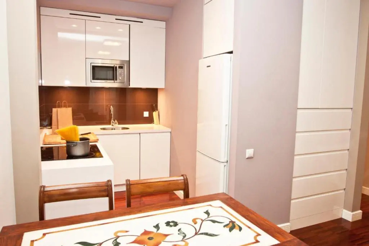 Platinum Towers Country 2 Country