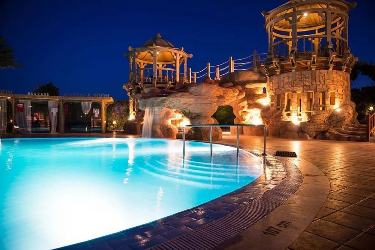 Charmillion Sea Life Resort