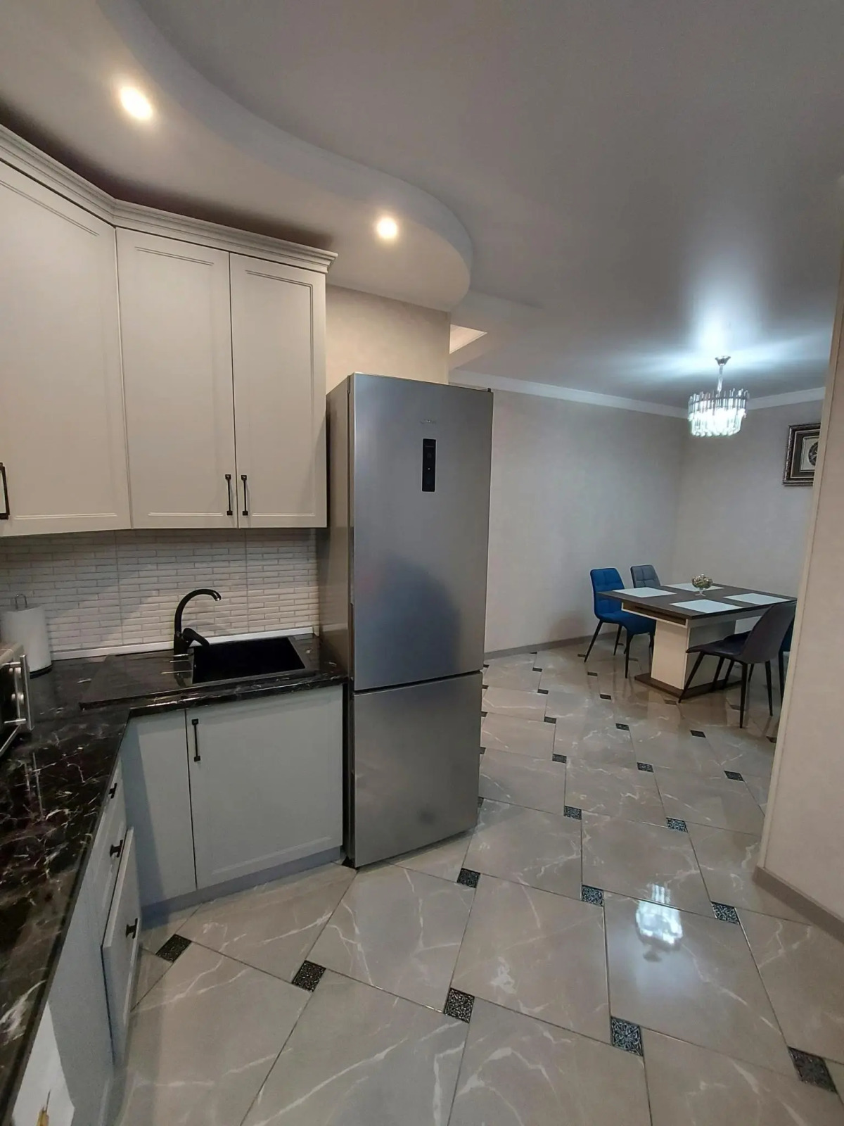 Апартаменты 5 звезд на улице Шамиля Джикаева 1А