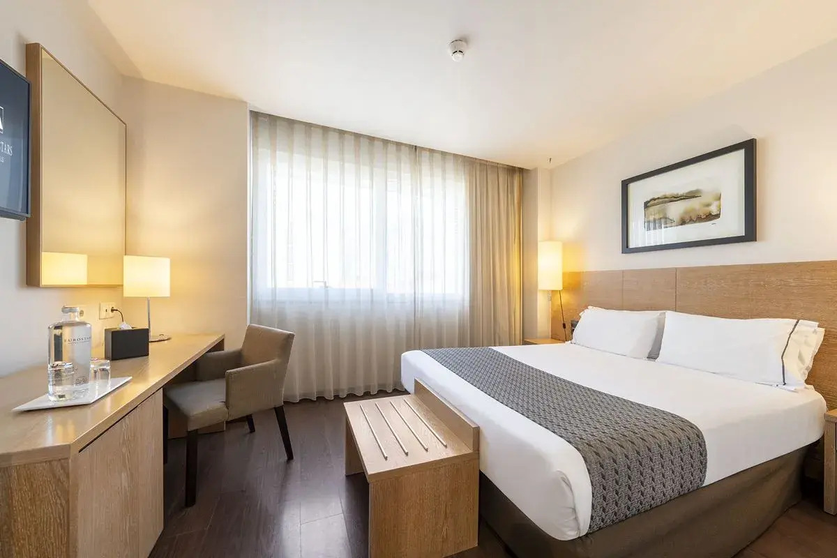 Отель Eurostars Lucentum