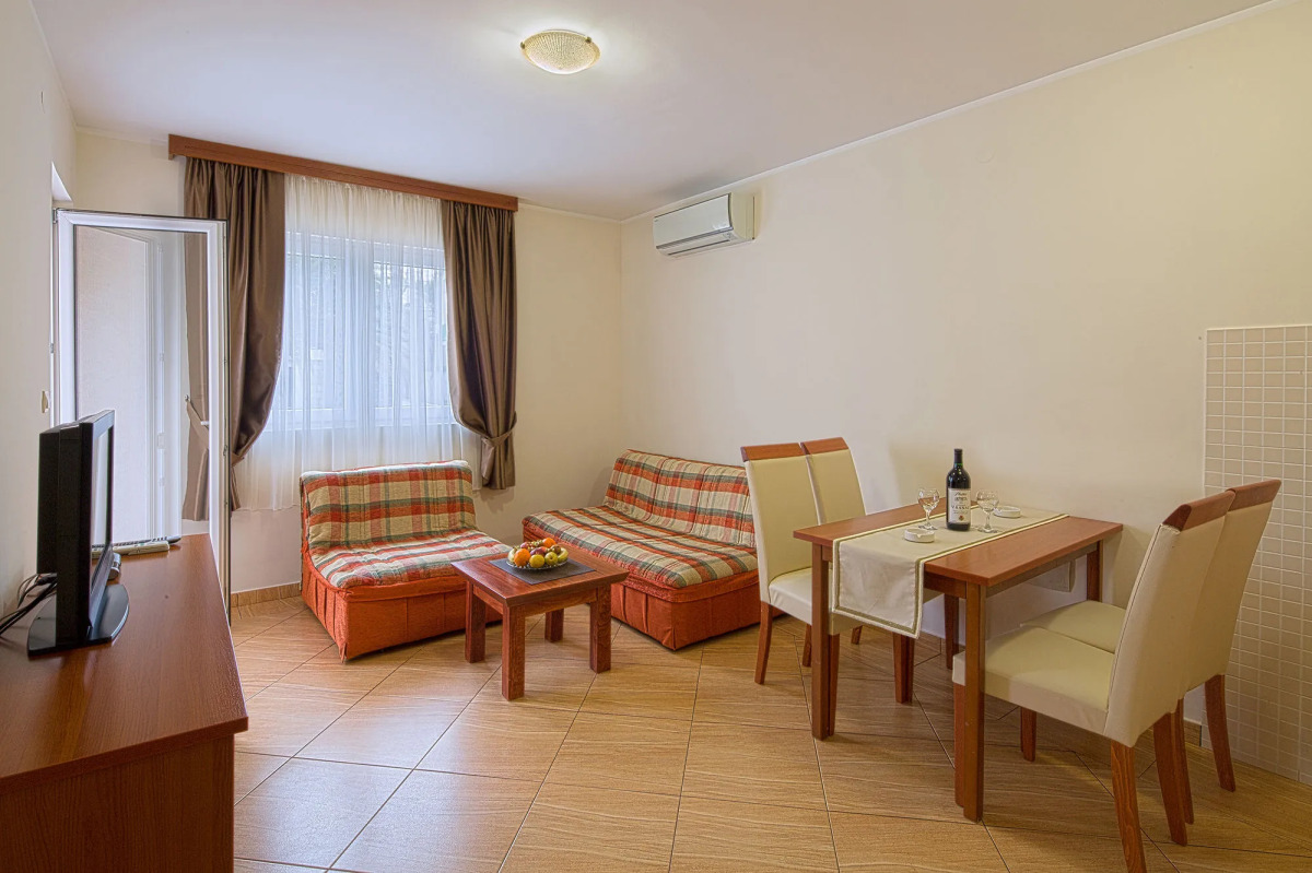 Petrovac Holiday Apartments