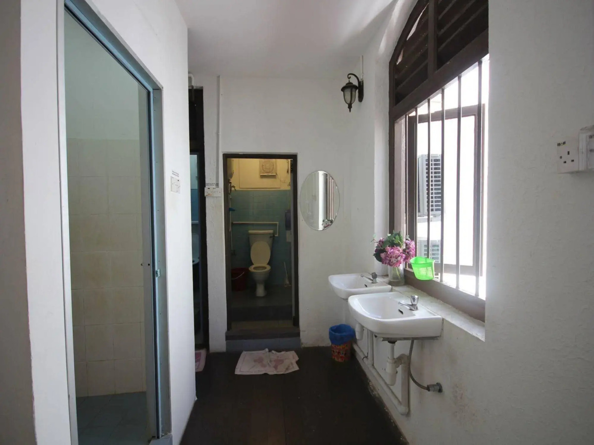 Cocoa Mews Cafe & Homestay - Hostel