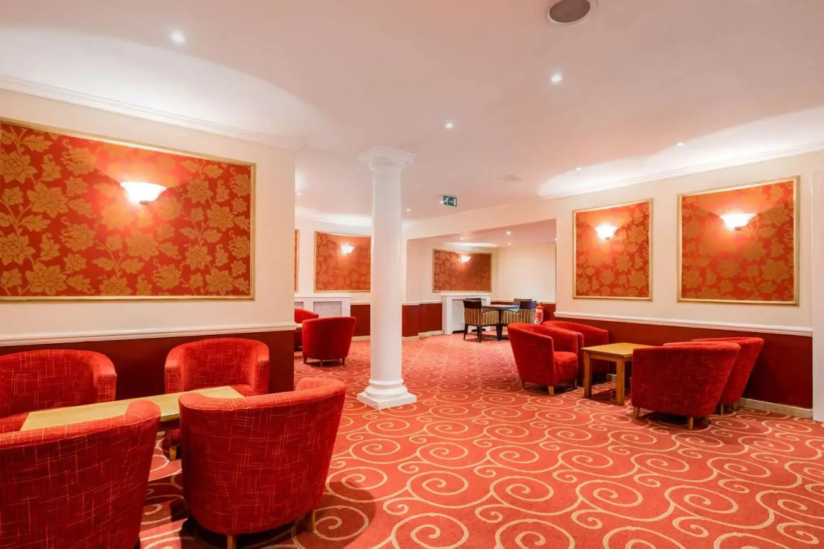 Ramada by Wyndham Cheltenham