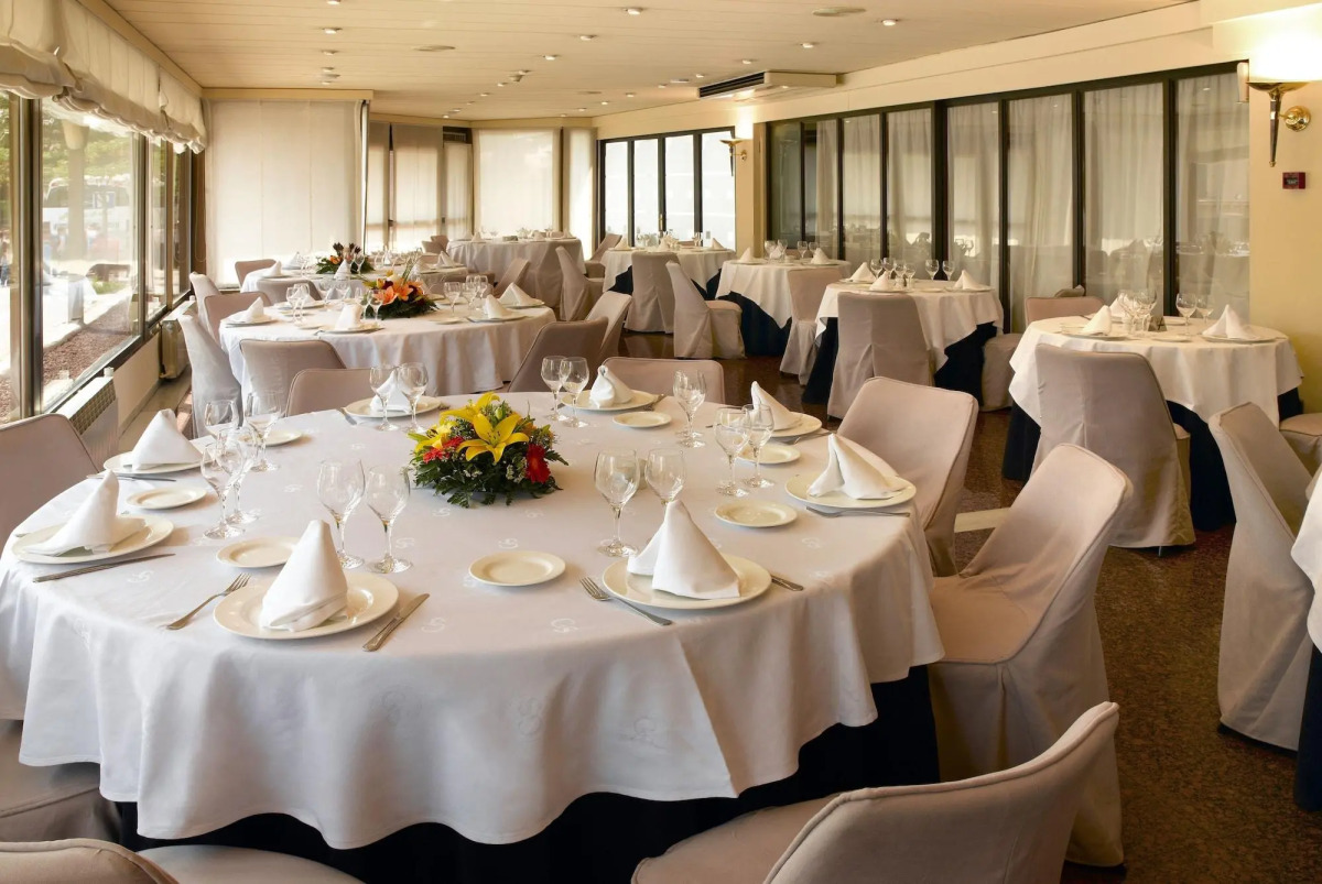 Отель Ciudad de Castelldefels