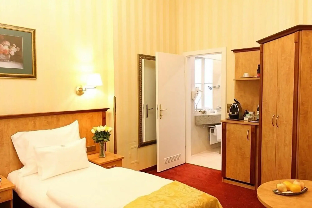 Opera Suites - Self Check-in