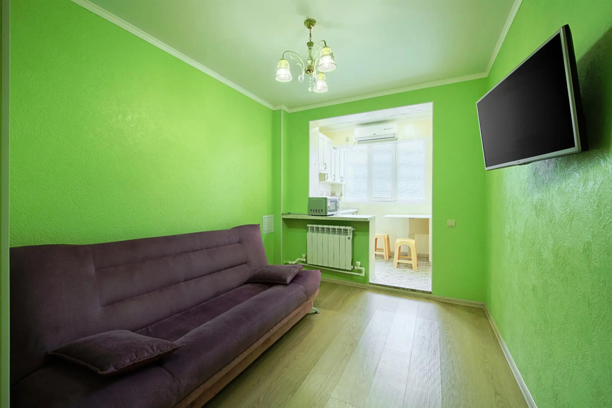 Апартаменты на улице Крайнего 4