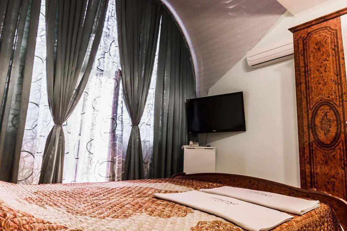 Paradise на Ленина