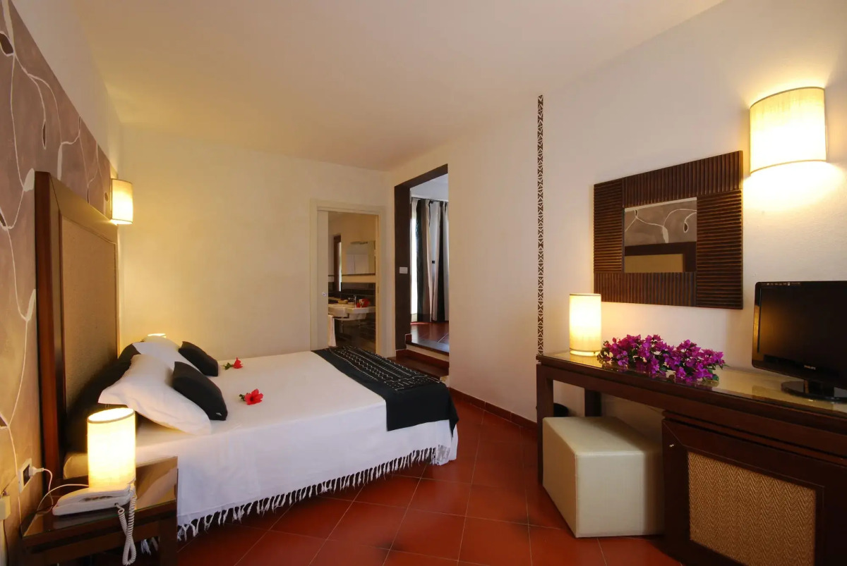 Cala Rosa Club Hotel