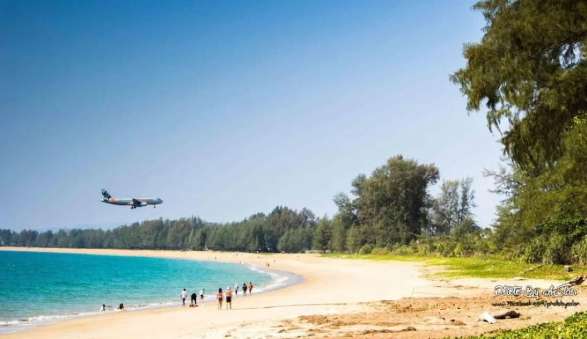 Vacation Time House by ZUZU