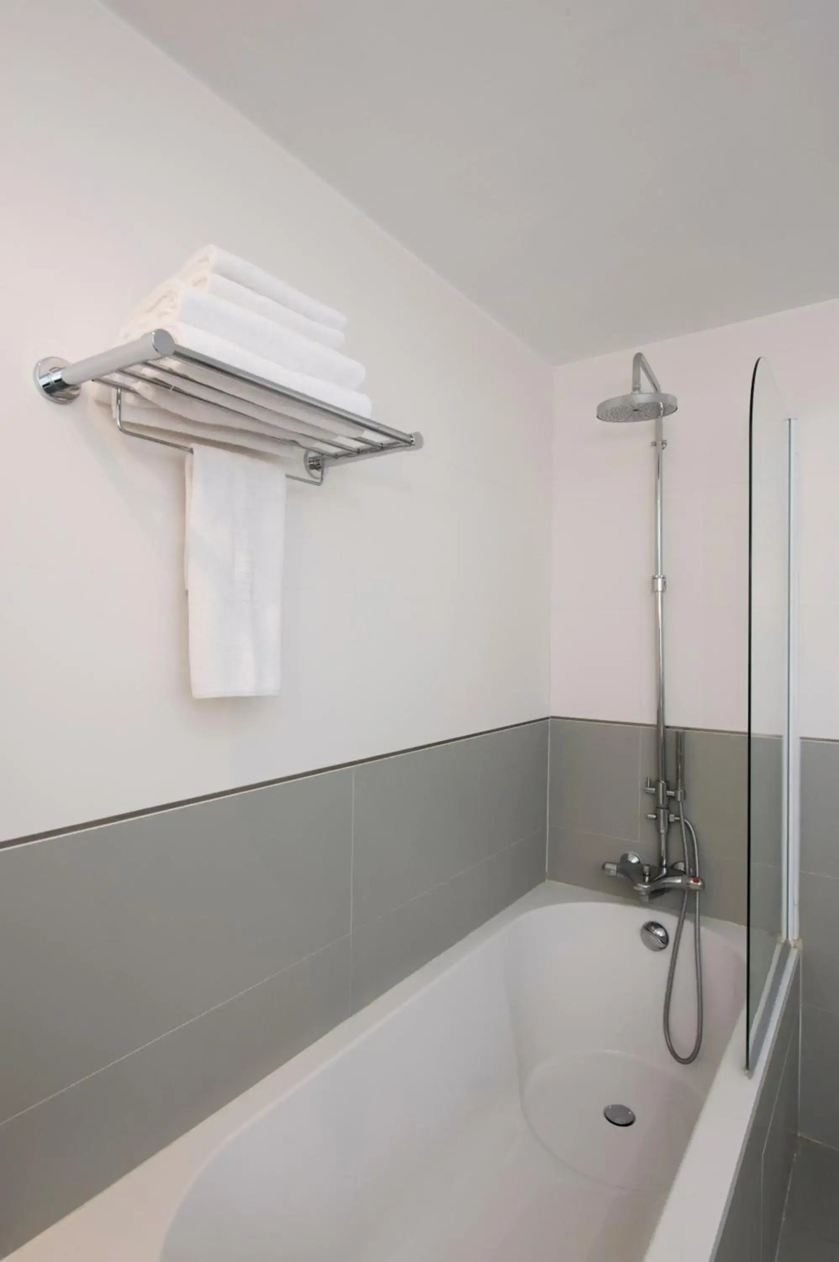 Red Planet Manila Aseana City