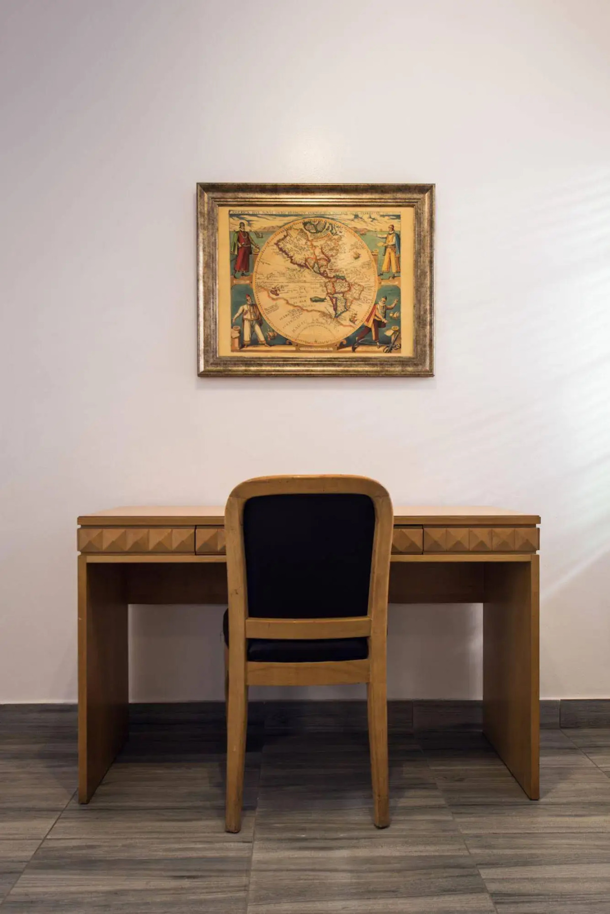 Airport Inn and Suites