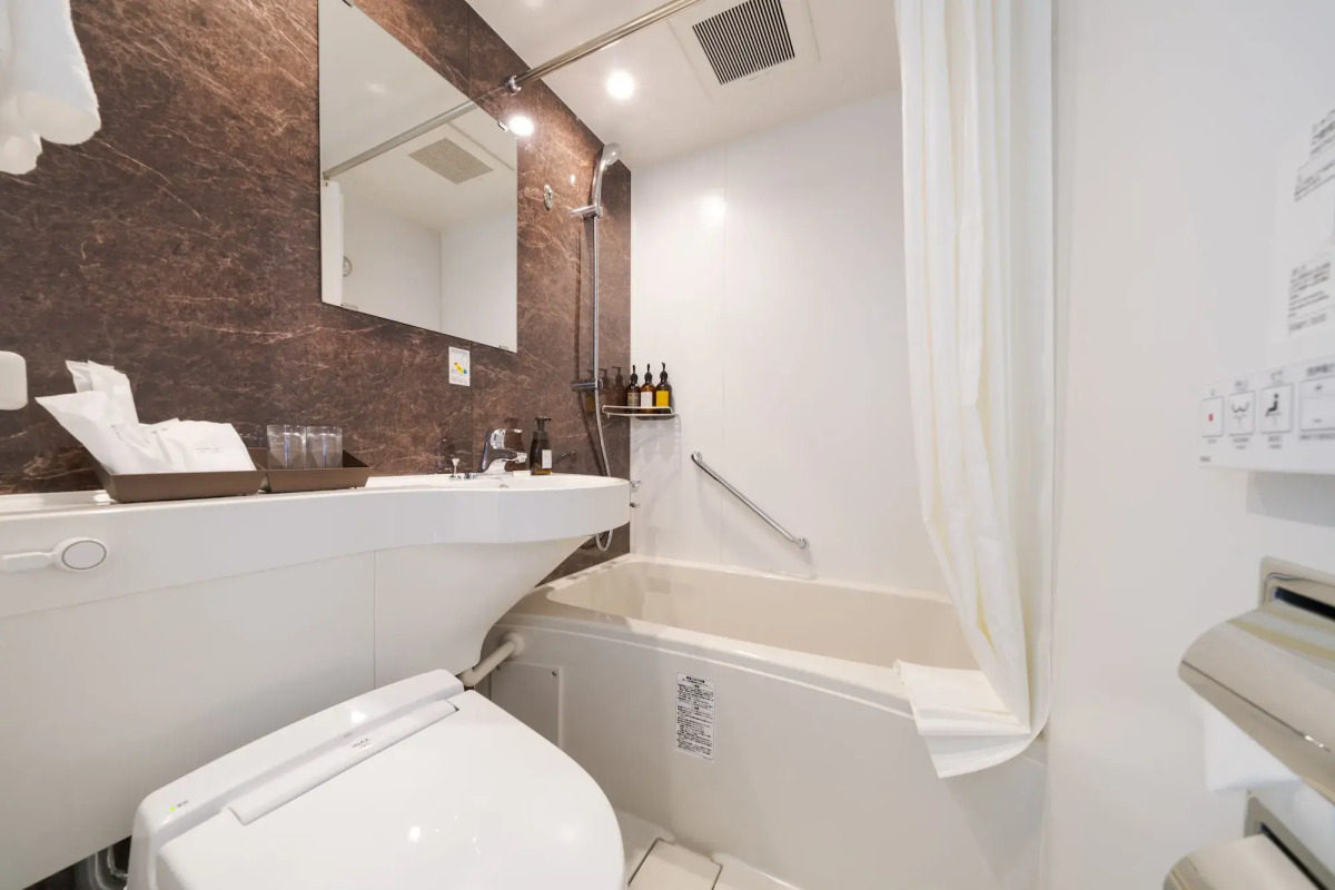 Отель Best Western Hotel Fino Shin-Yokohama