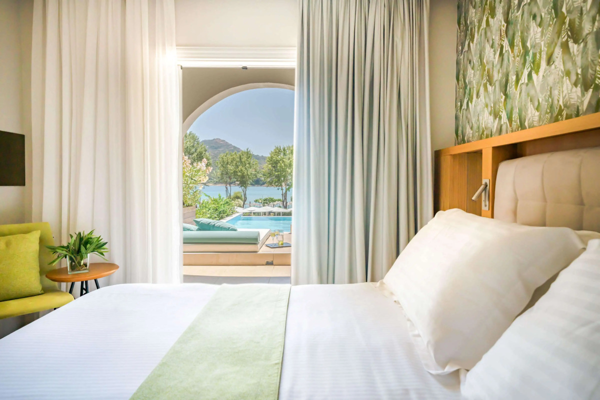 Отель Dolce Athens A tica Riviera