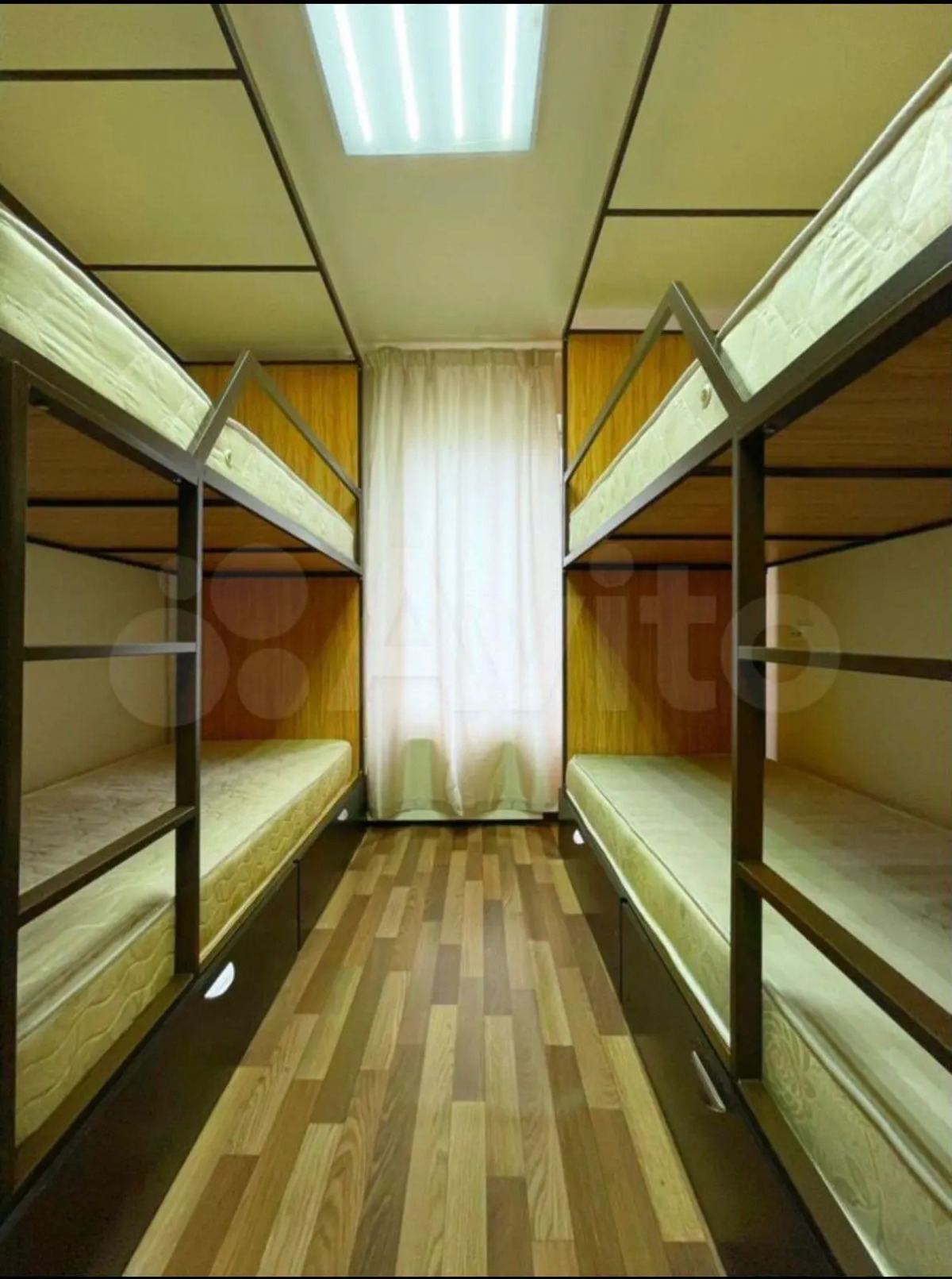 Local Hostel (Локал Хостел)