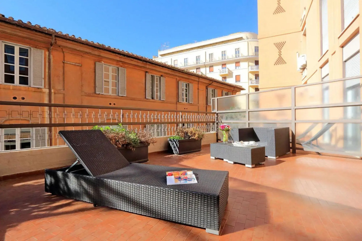 Colosseo Gardens - My Extra Home