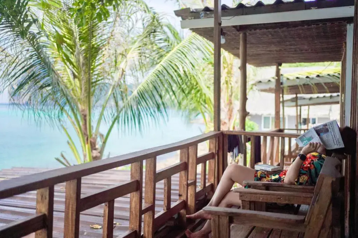 Phi Phi Cozy Seafront Resort