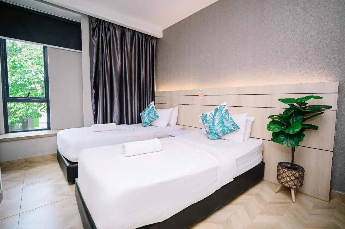 Worldview Grand Hotel