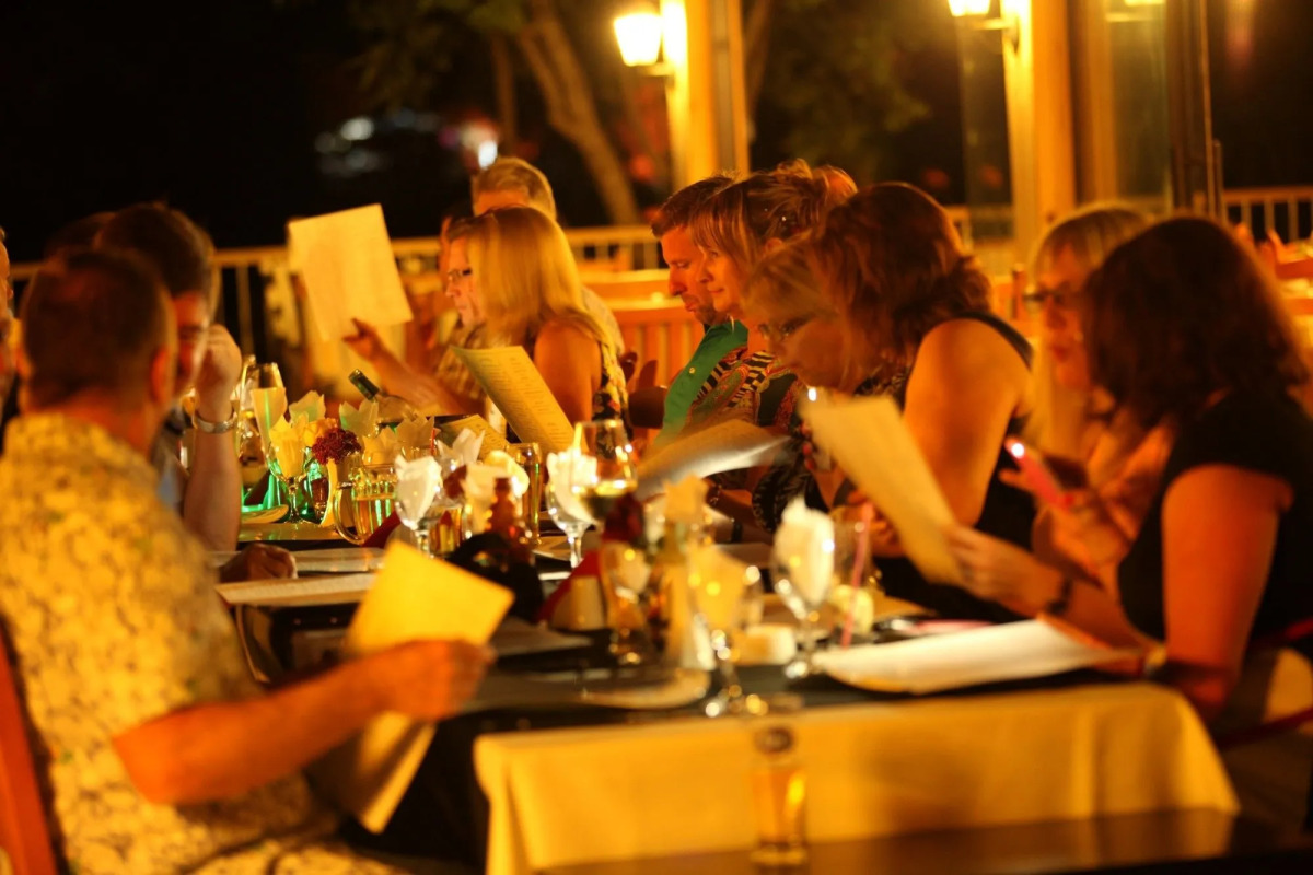 S3 Seahorse Beach Club & Hotel