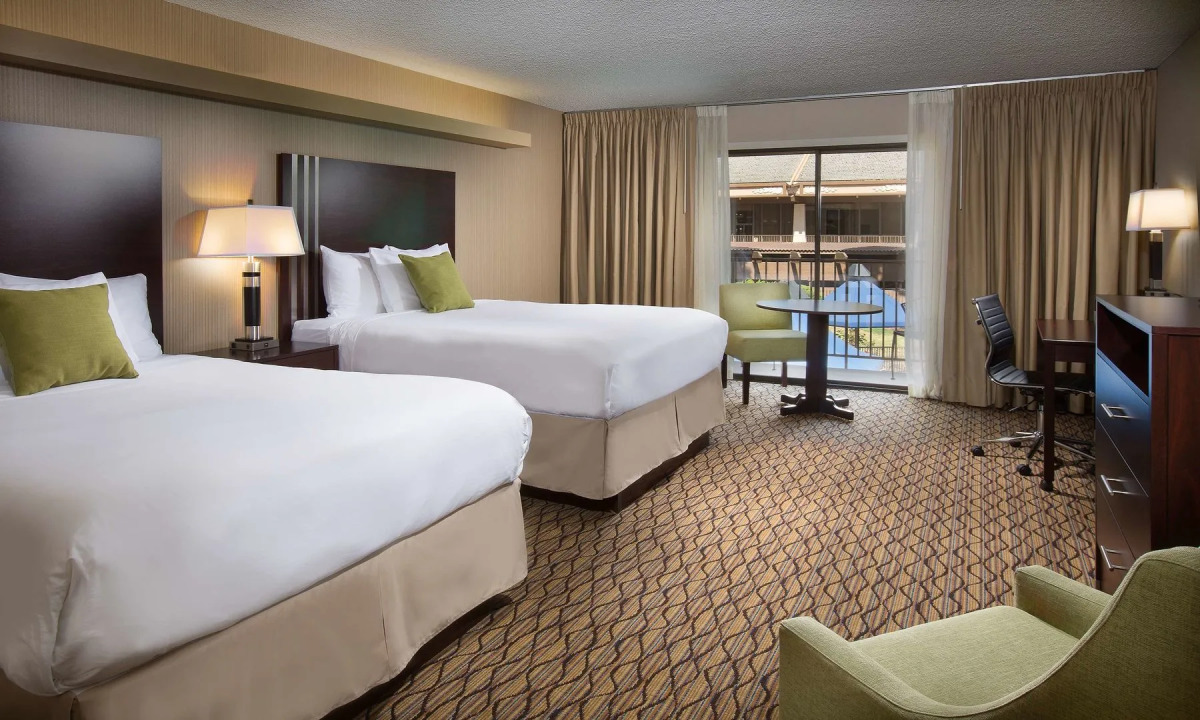 Holiday Inn Portland - Columbia Riverfront by IHG
