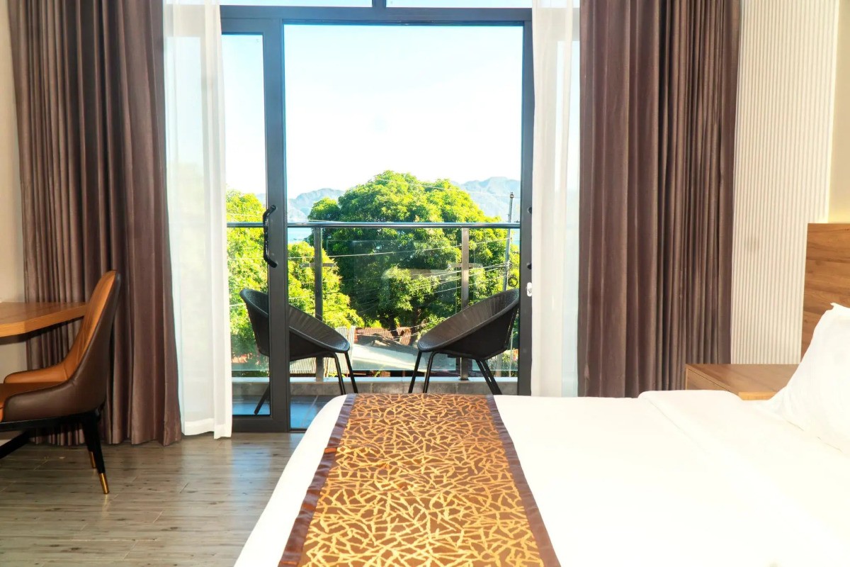 Vienna Hotel (Newly Renovated 2025)