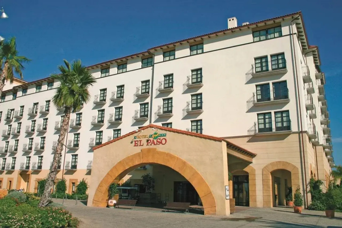 Отель PortAventura El Paso - Theme Park Tickets Included