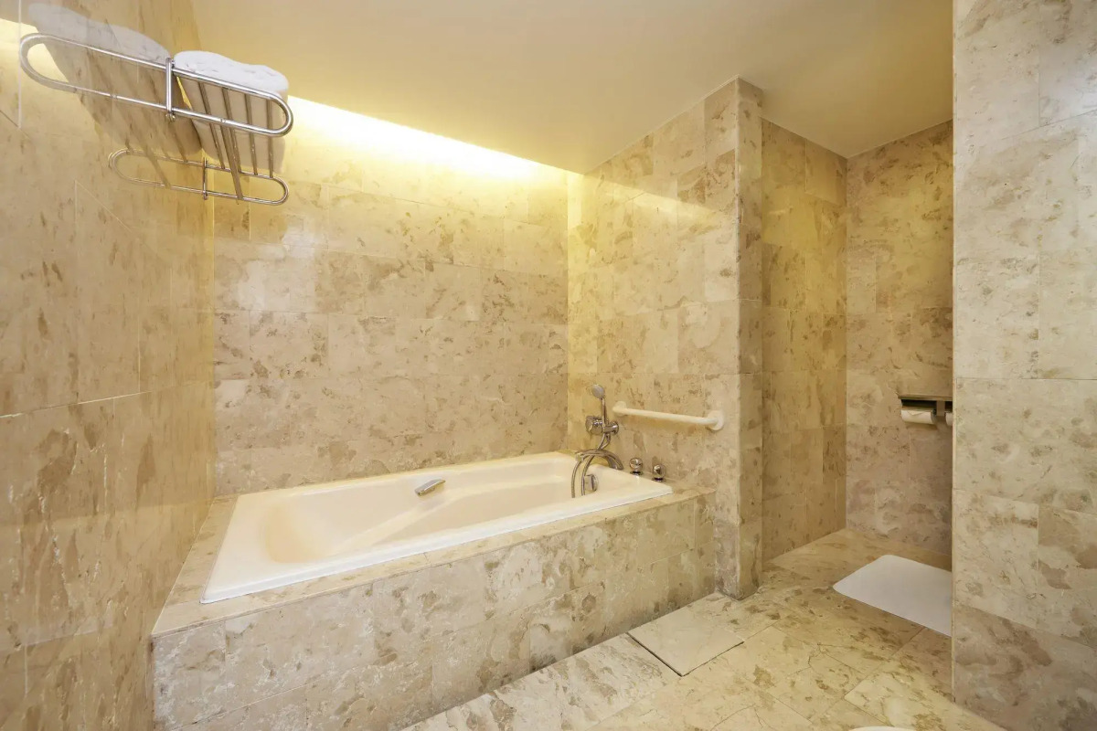 Отель Okura Tokyo Bay