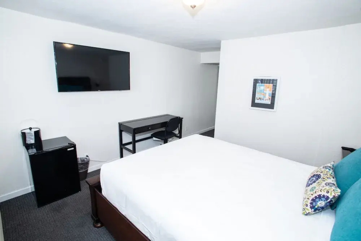 Magnolia Tree Hotel - Near Anaheim Convention Center