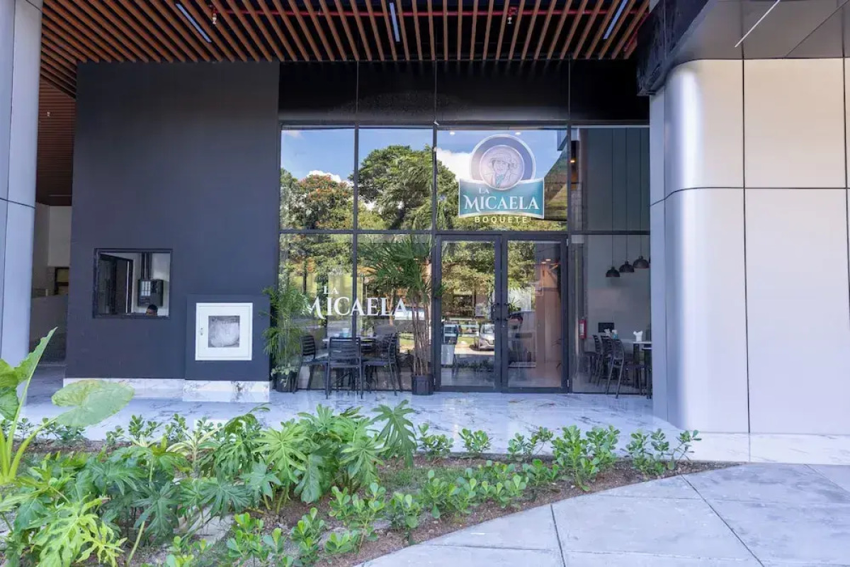 Arcadia Condo Suites