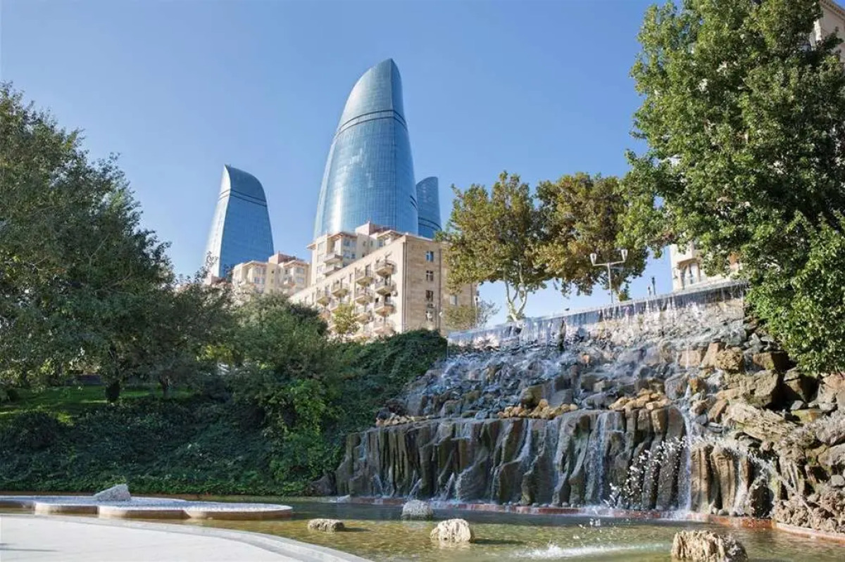 Отель Fairmont Baku at the Flame Towers