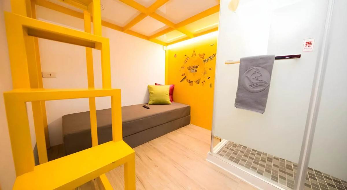 SleepBox Hotel - Ximen