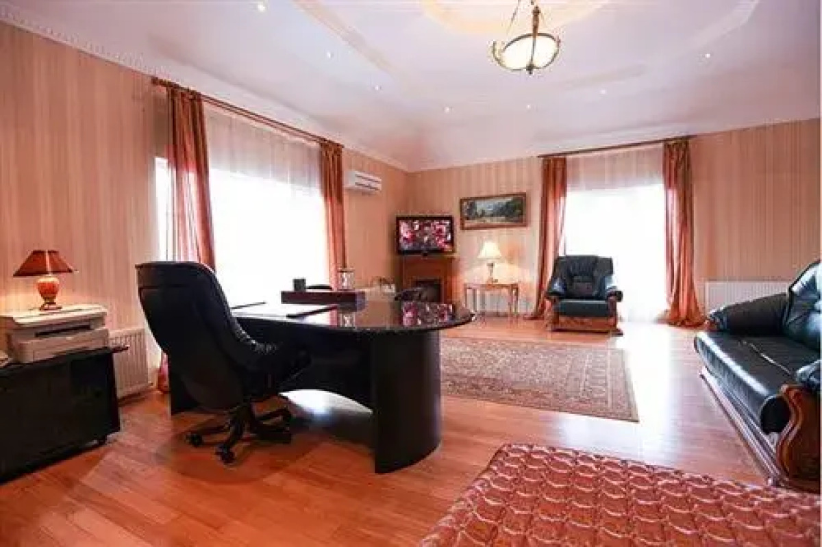 Парк-отель Пирамида