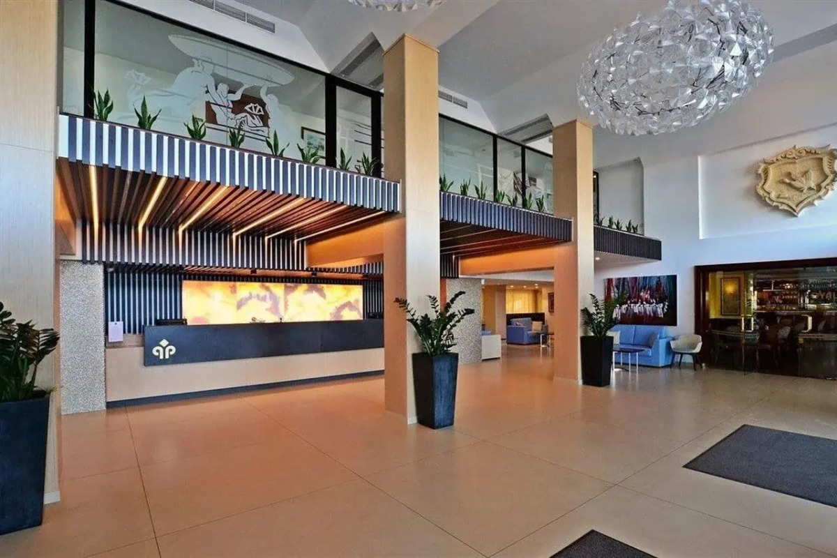 QAWRA Palace Resort & SPA