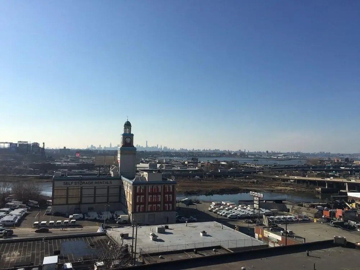 Prince Flushing Hotel