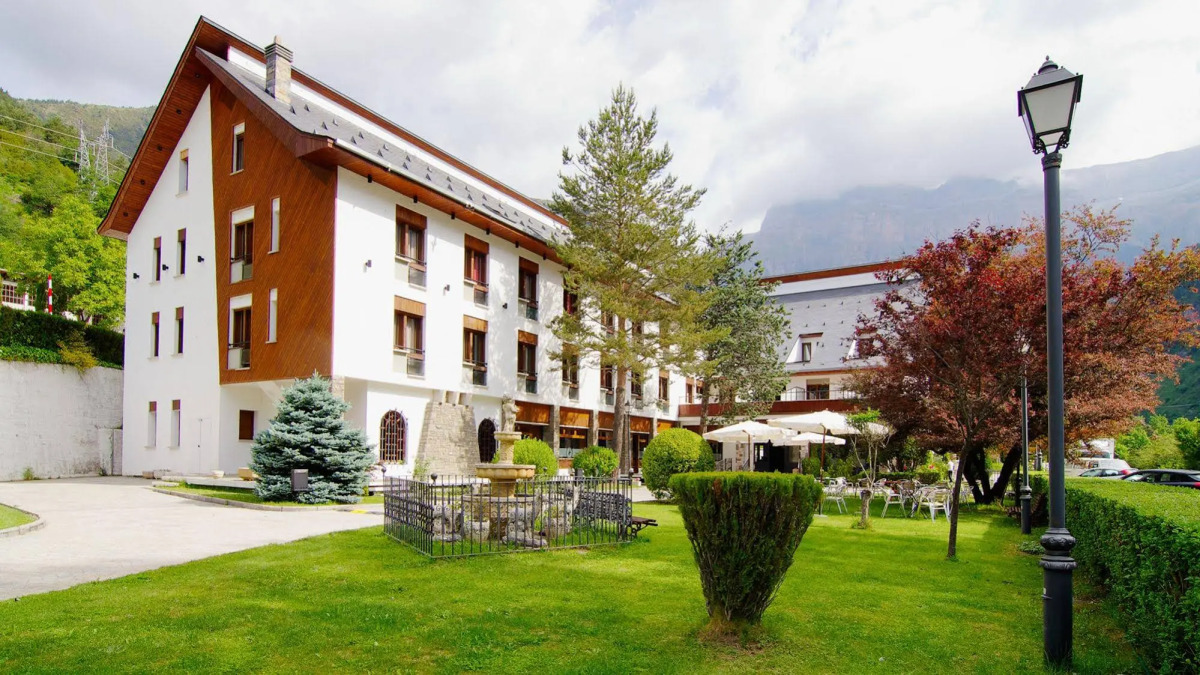 Hotel Silken Ordesa